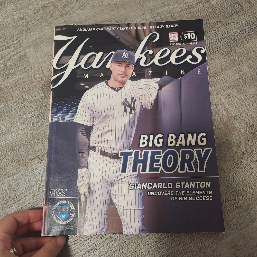 MLB New York Yankees Big Bang Theory Giancarlo Stanton Magazine